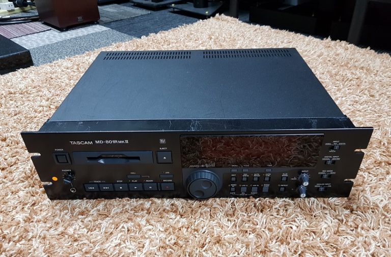 Tascam MD801R MKII Professional Studio MiniDisc MD Recorder Player