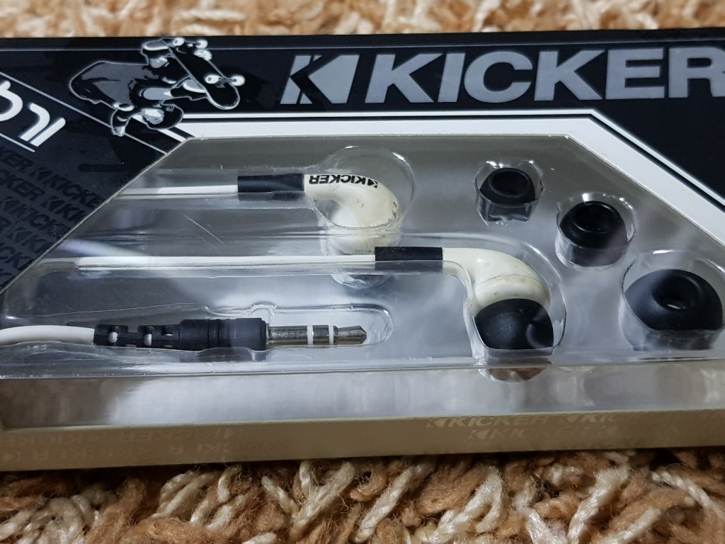 kicker_earphone_new_1571191352_c2f483adb